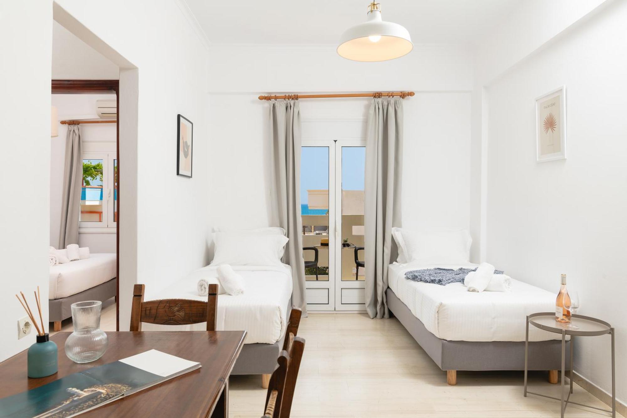 Thelesi Apartments Stalós Extérieur photo