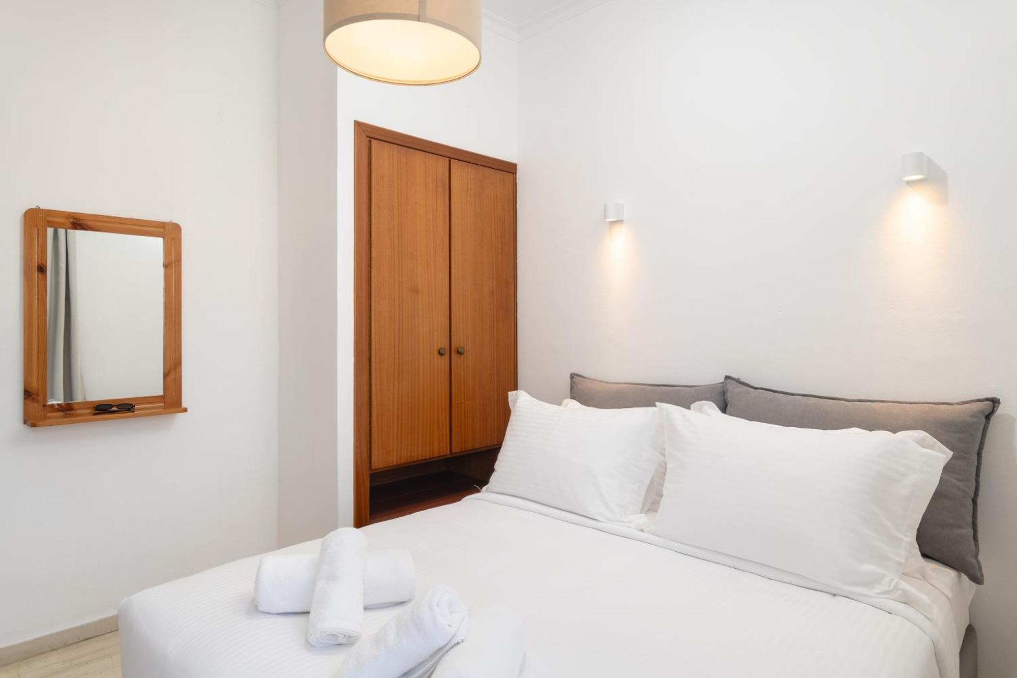Thelesi Apartments Stalós Extérieur photo