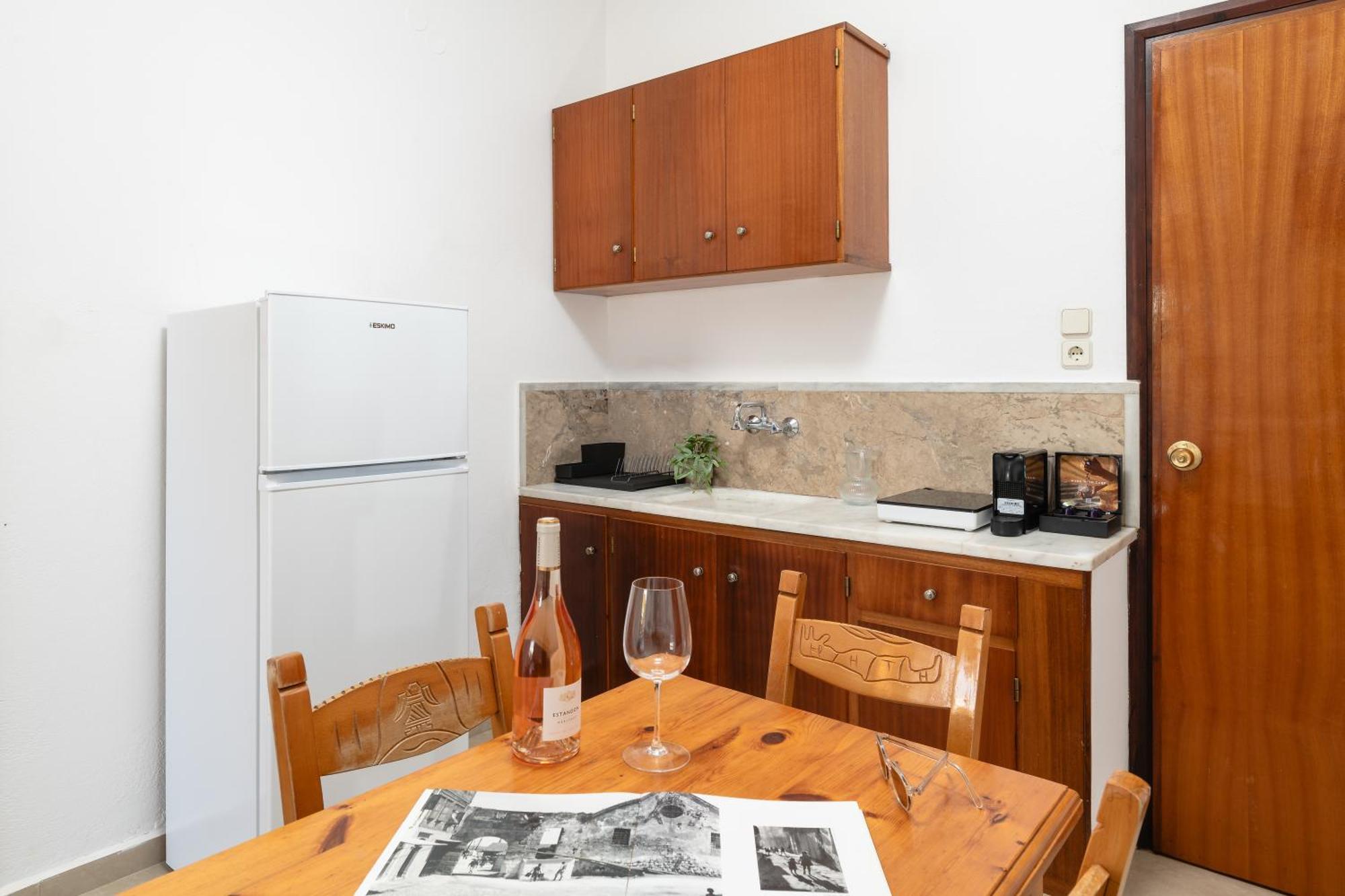 Thelesi Apartments Stalós Extérieur photo